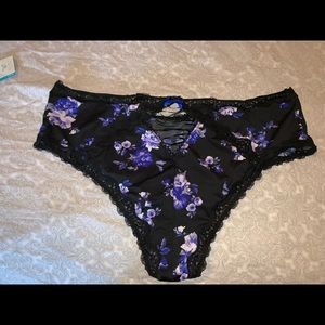 NWOT Torrid Panties Size 3